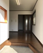 玄関（手前）