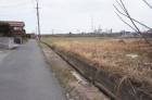 土地の前の道路