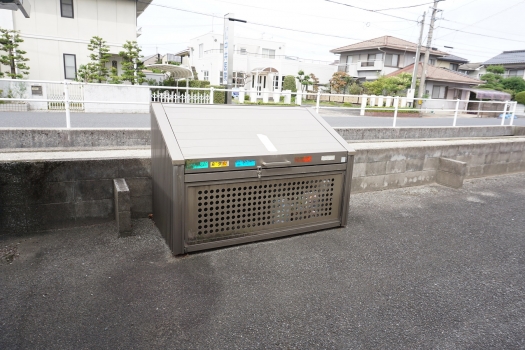 敷地内ゴミ置場