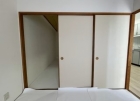 押入